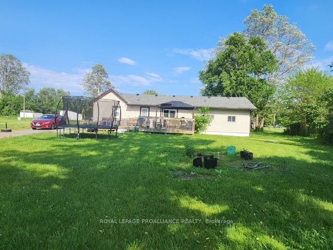 22208 Loyalist Pky, House other with 3 bedrooms, 4 bathrooms and 10 parking in Carrying Place ON | Image 4