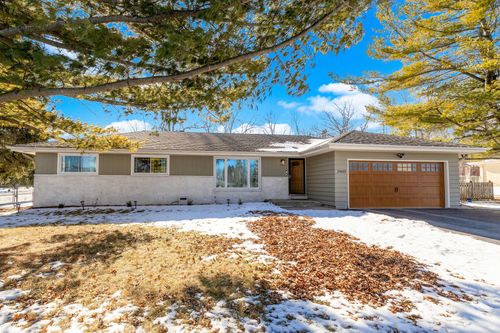 15613 W Riviera Dr, New Berlin, WI, 53151-4247 | Card Image