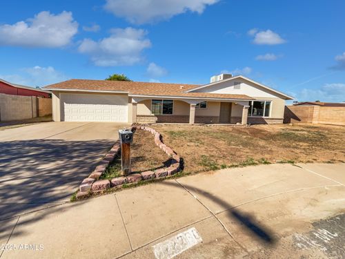 12230 N 47th Ln, Glendale, AZ, 85304-2204 | Card Image