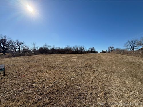 1815 S Linwood Ave, Cushing, OK, 74023-5317 | Card Image