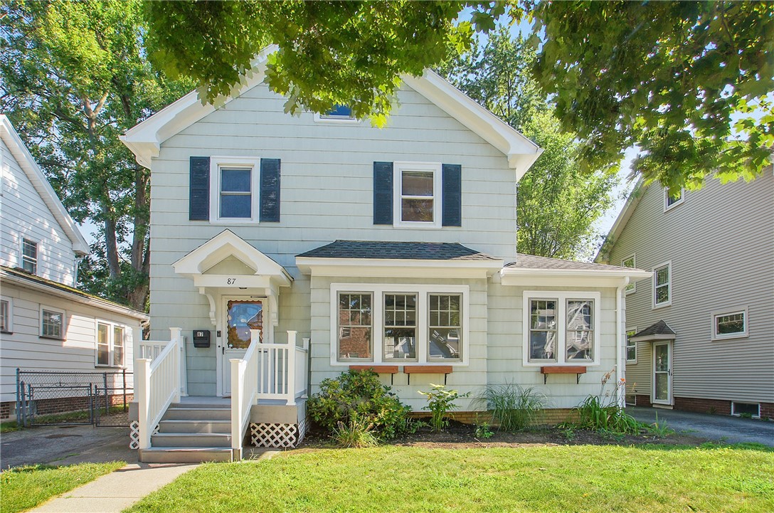 Parkwood Rd, Rochester, NY 14615