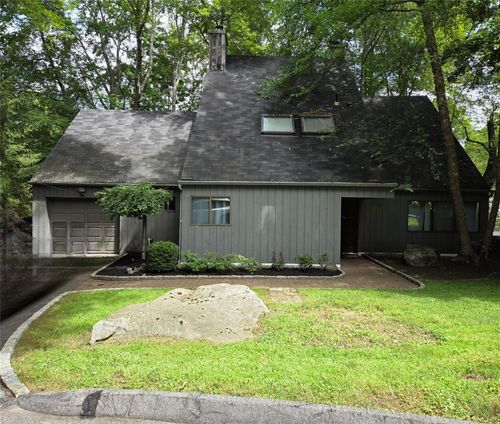 69 Mitchell Rd, Somers, NY, 10589-1801 | Card Image