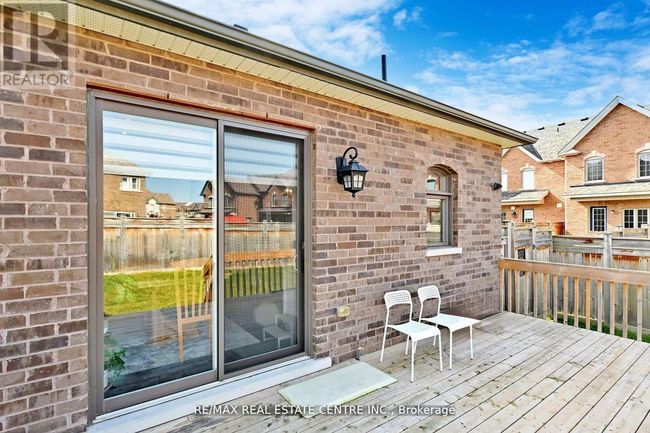 92 Holt Drive, House other with 3 bedrooms, 4 bathrooms and 5 parking in New Tecumseth (Alliston) ON | Image 34