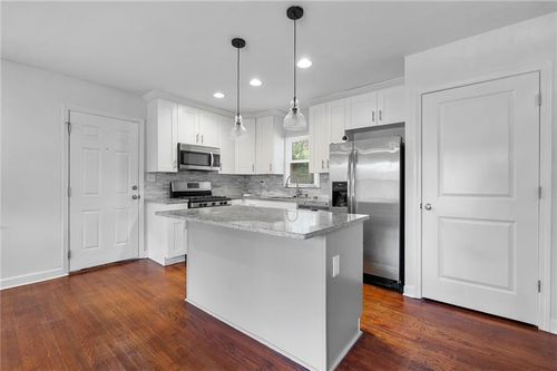 2474 Habersham Dr, Decatur, GA, 30032-5652 | Card Image