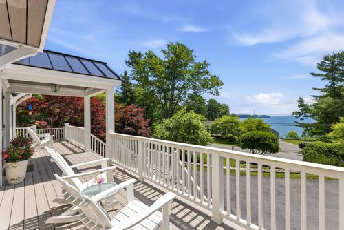 4 Ledge Rd, Cumberland Foreside, ME, 04110-1107 | Card Image