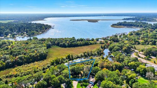 4310 Channel Ln Ne, East Bethel, MN, 55092-9508 | Card Image