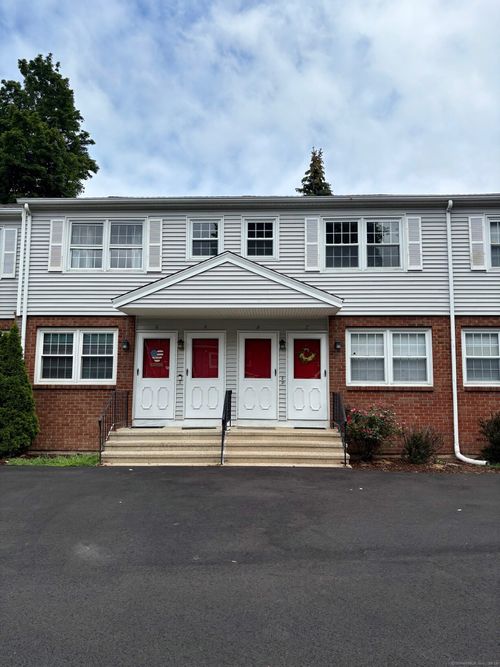 apt-s-310 Booth St, Stratford, CT, 06614-4767 | Card Image
