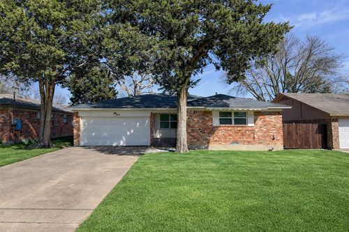 8155 Shafter Dr, Dallas, TX, 75227-4325 | Card Image