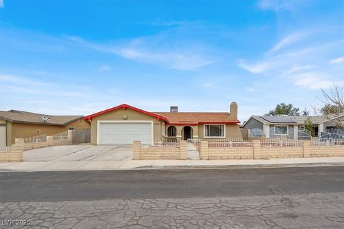 3908 Longfellow Street, Las Vegas, NV, 89115 | Card Image