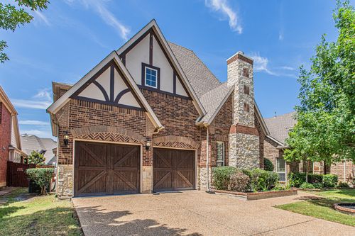 216 Florence Dr, Lewisville, TX, 75056-5879 | Card Image