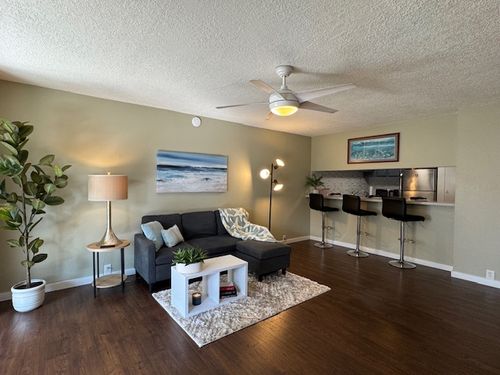 apt-2-103-75-5669 Kuakini Hwy, Kailua Kona, HI, 96740-3601 | Card Image