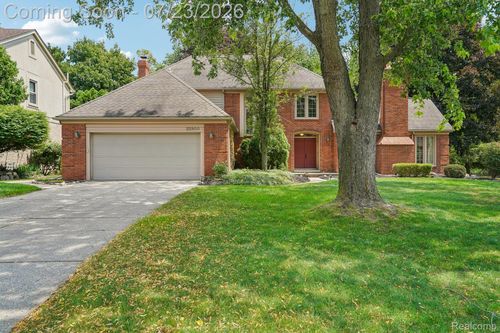 25900 Hunt Club Blvd, Farmington Hills, MI, 48335-1157 | Card Image