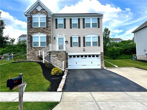 708 Culloden Ct, Coraopolis, PA, 15108-4266 | Card Image