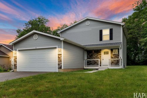 16 Elm Ave, Fox Lake, IL, 60020-1807 | Card Image