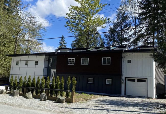 14136 Silver Valley Road, House other with 2 bedrooms, 2 bathrooms and 6 parking in Maple Ridge BC | Image 2