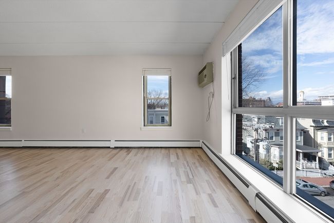 APT-17 - 16 Trowbridge St, Condo with 2 bedrooms, 2 bathrooms and 1 parking in Cambridge MA | Image 4