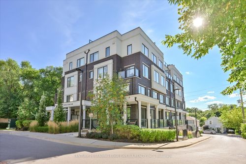 2-100 Alex Gardner Cir, Aurora, ON, L4G3G5 | Card Image