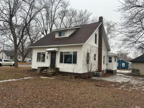 320 S Mccornell Ave, Parkers Prairie, MN, 56361-4714 | Card Image