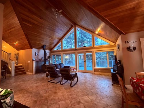 5393 Sans Souci Rd, Halfmoon Bay, BC, V7Z1B6 | Card Image