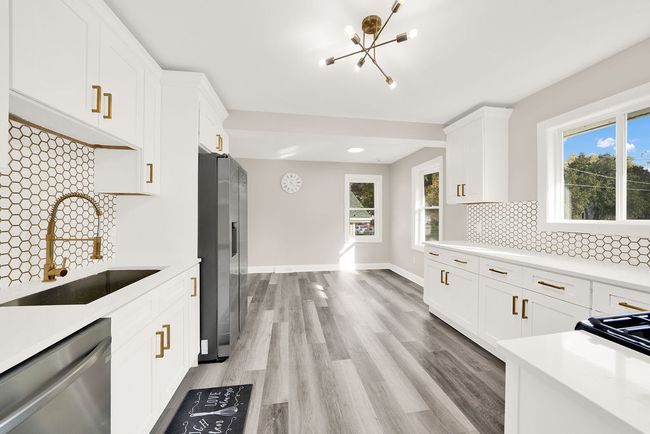 2222 170 Th St, House other with 2 bedrooms, 1 bathrooms and 2 parking in Hazel Crest IL | Image 7