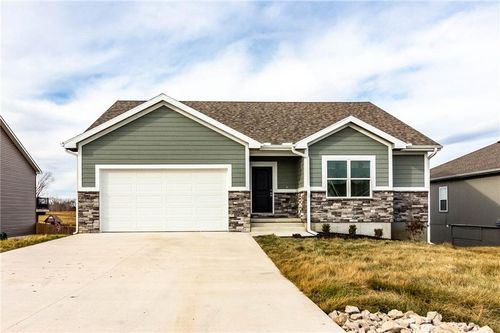 80 Se 451st Rd, Warrensburg, MO, 64093-7810 | Card Image