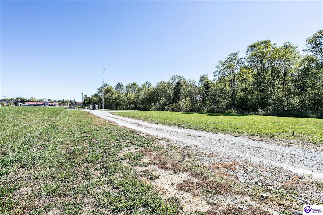 Land in Radcliff 3
