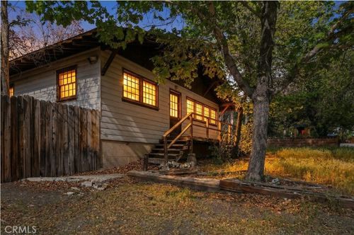 799 Mountain View Ave, Wrightwood, CA, 92397 | Card Image