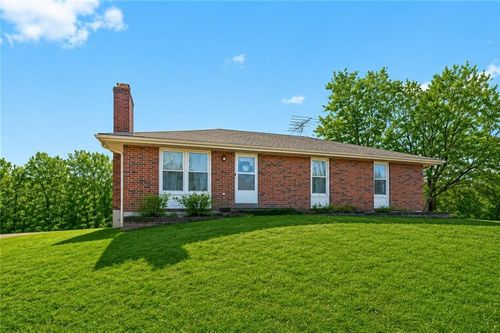 9007 Dry Dock Dr, Liberty, MO, 64068-8224 | Card Image