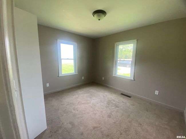 22545 Thompsonville Lake Rd, House other with 3 bedrooms, 2 bathrooms and null parking in Thompsonville IL | Image 6