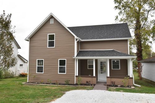 211 N Chestnut St, Earl Park, IN, 47942-8699 | Card Image