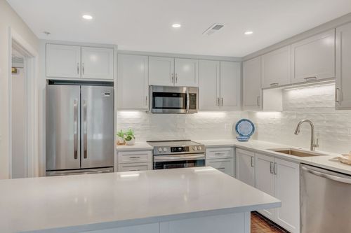 apt-403-4215 Harding Pike, Nashville, TN, 37205-2027 | Card Image