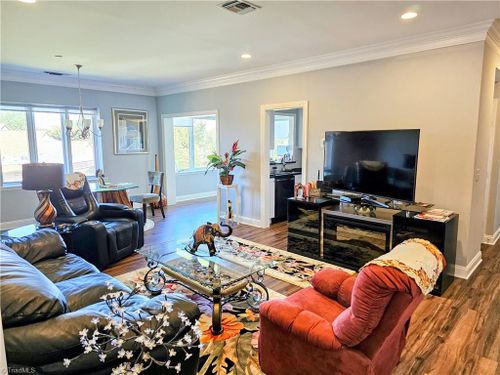 3313 Bermuda Village Dr, Advance, NC, 27006 | Card Image