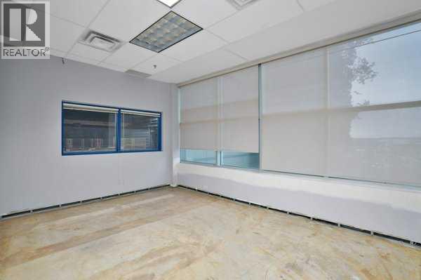 Commercial Lease in Red Deer 5