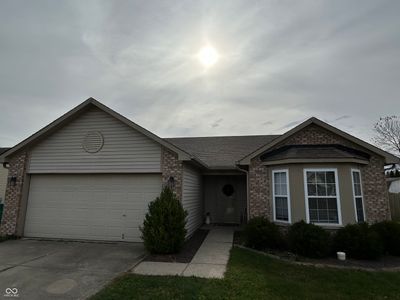 1701 Creekside Drive, House other with 3 bedrooms, 2 bathrooms and null parking in Brownsburg IN | Image 1