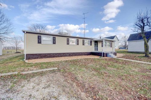 327 N Washington St, Dale, IN, 47523-9634 | Card Image