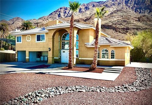 764 Benedict Dr, Las Vegas, NV, 89110-4245 | Card Image