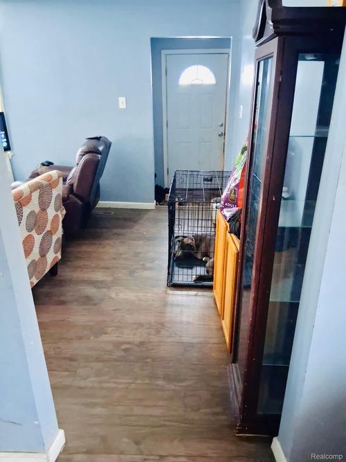 4311 Buckingham Ave, Detroit, MI, 48224-3540 | Card Image