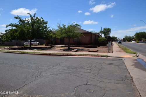 333 W Mahoney Street, Winslow, AZ, 86047 | Card Image