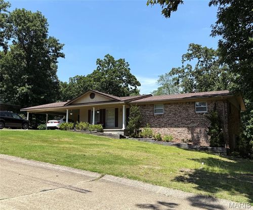 2001 King Rd, Poplar Bluff, MO, 63901-2712 | Card Image