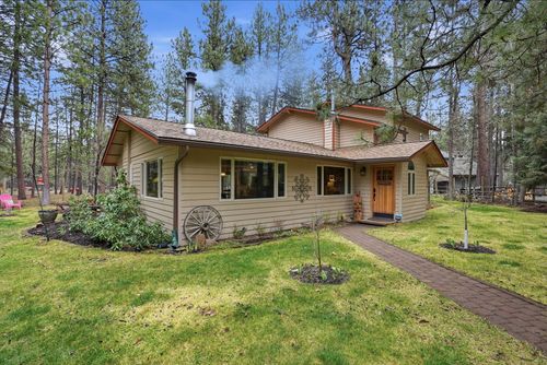 14987 Buggy Whip, Sisters, OR, 97759-9525 | Card Image