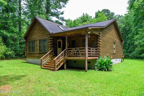 740 Log Cabin Rd, Arapahoe, NC, 28510-8018 | Card Image