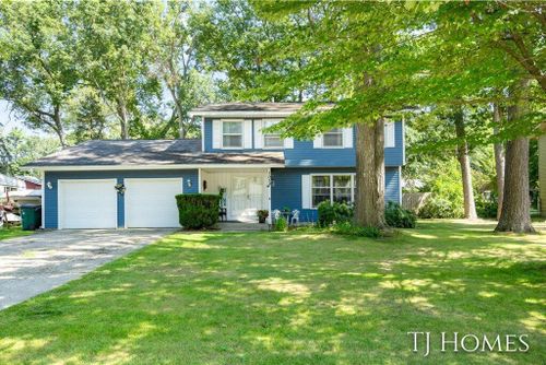 1032 Ivanhoe Drive, Laketon Twp, MI, 49445 | Card Image