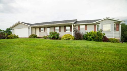 105 Buds Ave Avenue, Yankton, SD, 57078 | Card Image