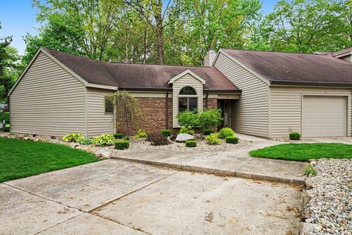 1 Boulder Ct, Nappanee, IN, 46550-1136 | Card Image