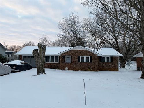 174 Circle Dr, Auburn, KY, 42206-5226 | Card Image