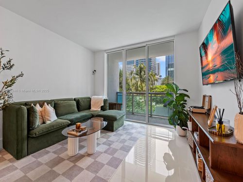 apt-1103-950 Brickell Bay Dr, Miami, FL, 33131-3948 | Card Image