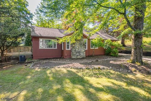21 Seneca Trl, Sparta, NJ, 07871-1513 | Card Image