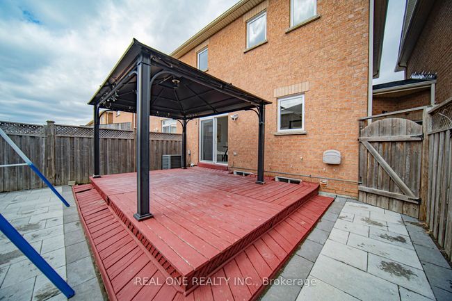 23 Rizal Ave, House attached with 4 bedrooms, 3 bathrooms and 2 parking in Markham ON | Image 39