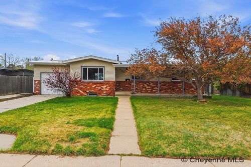 721 Shoshoni St, Cheyenne, WY, 82009-4225 | Card Image