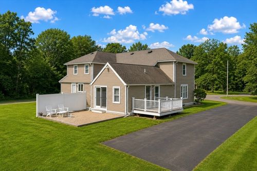 251 Oak St, Raynham, MA, 02767-5284 | Card Image